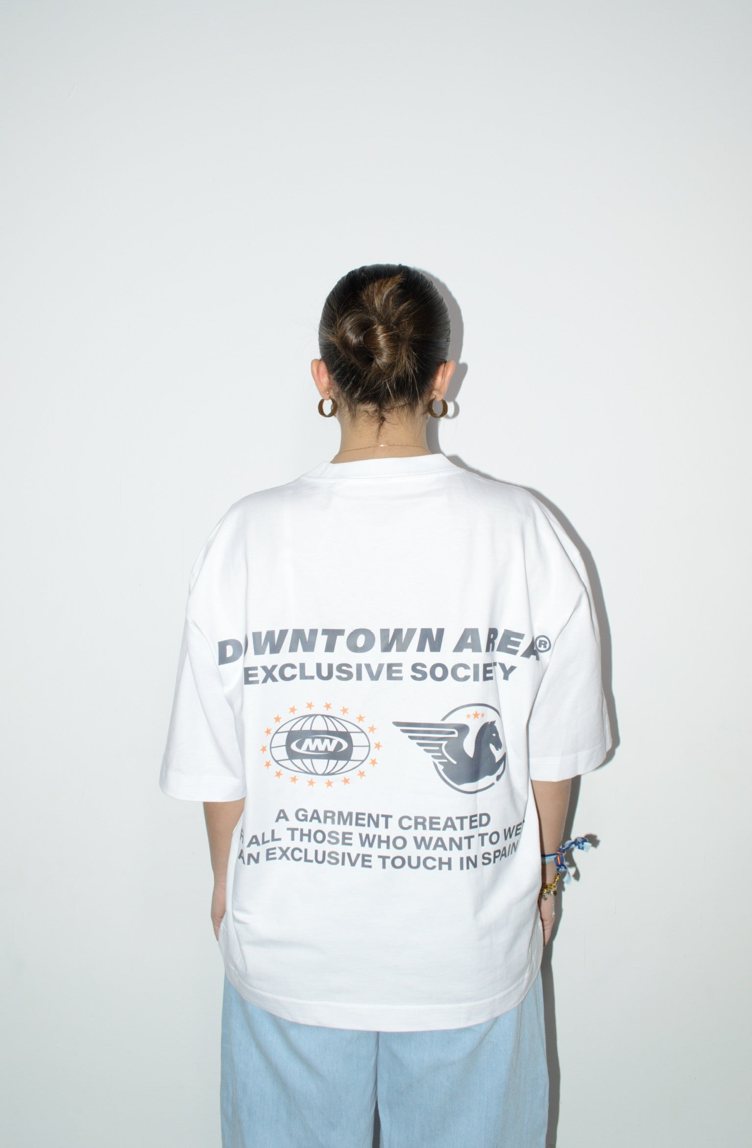 WHITE "EXCLUSIVE SOCIETY 1.1" T-SHIRT