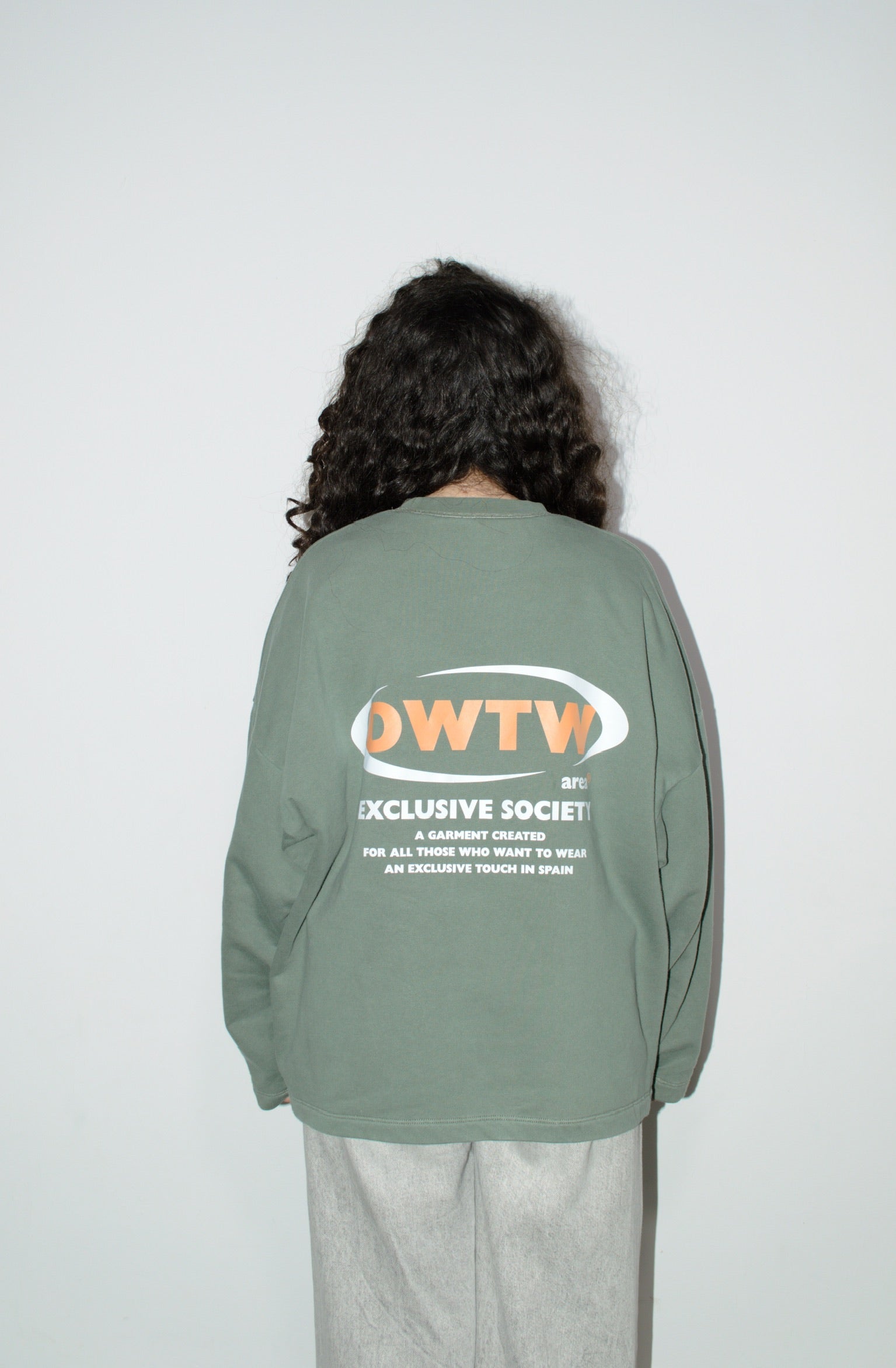 GREEN "DWTW" CREWNECK