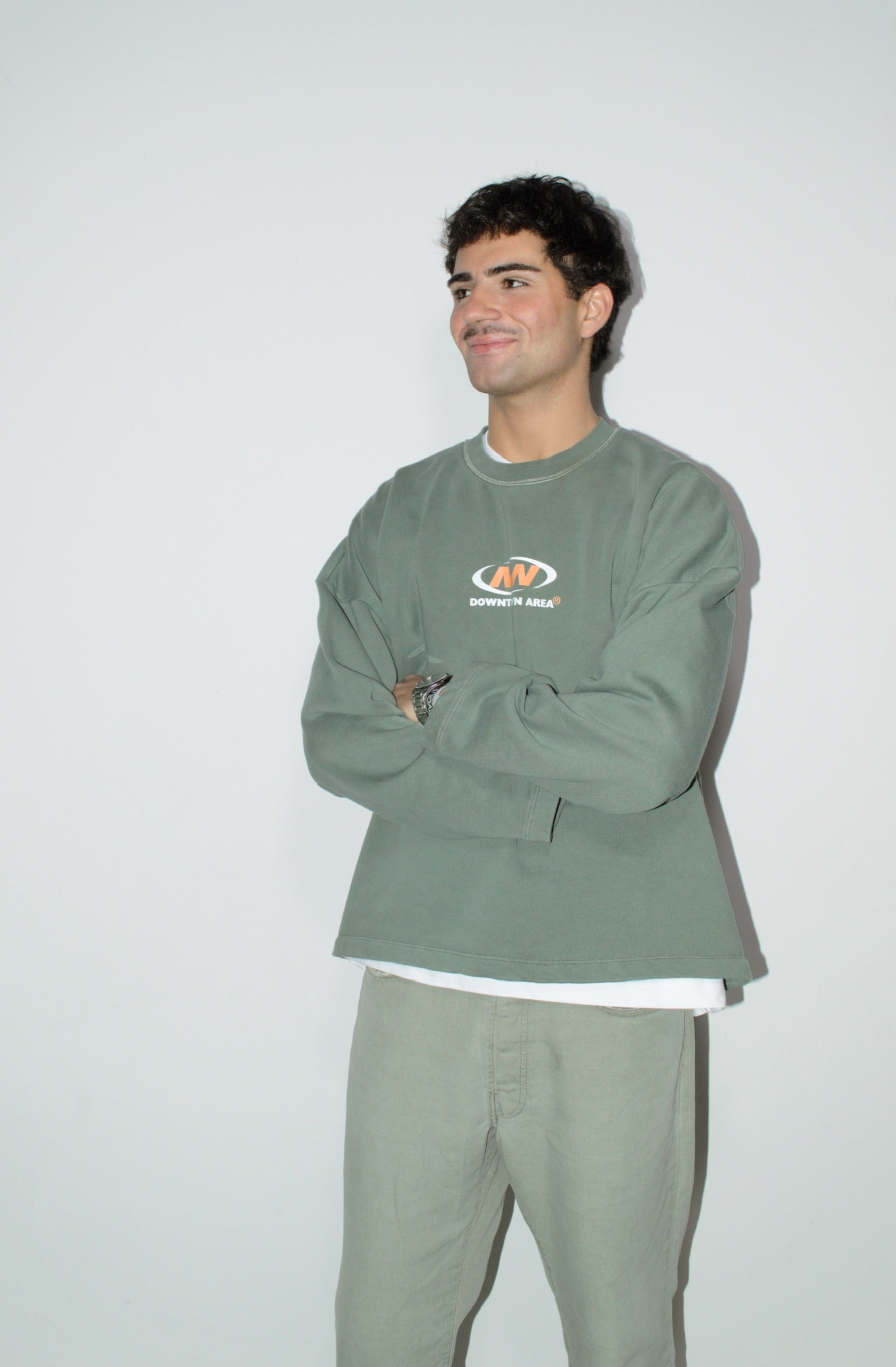 GREEN "DWTW" CREWNECK