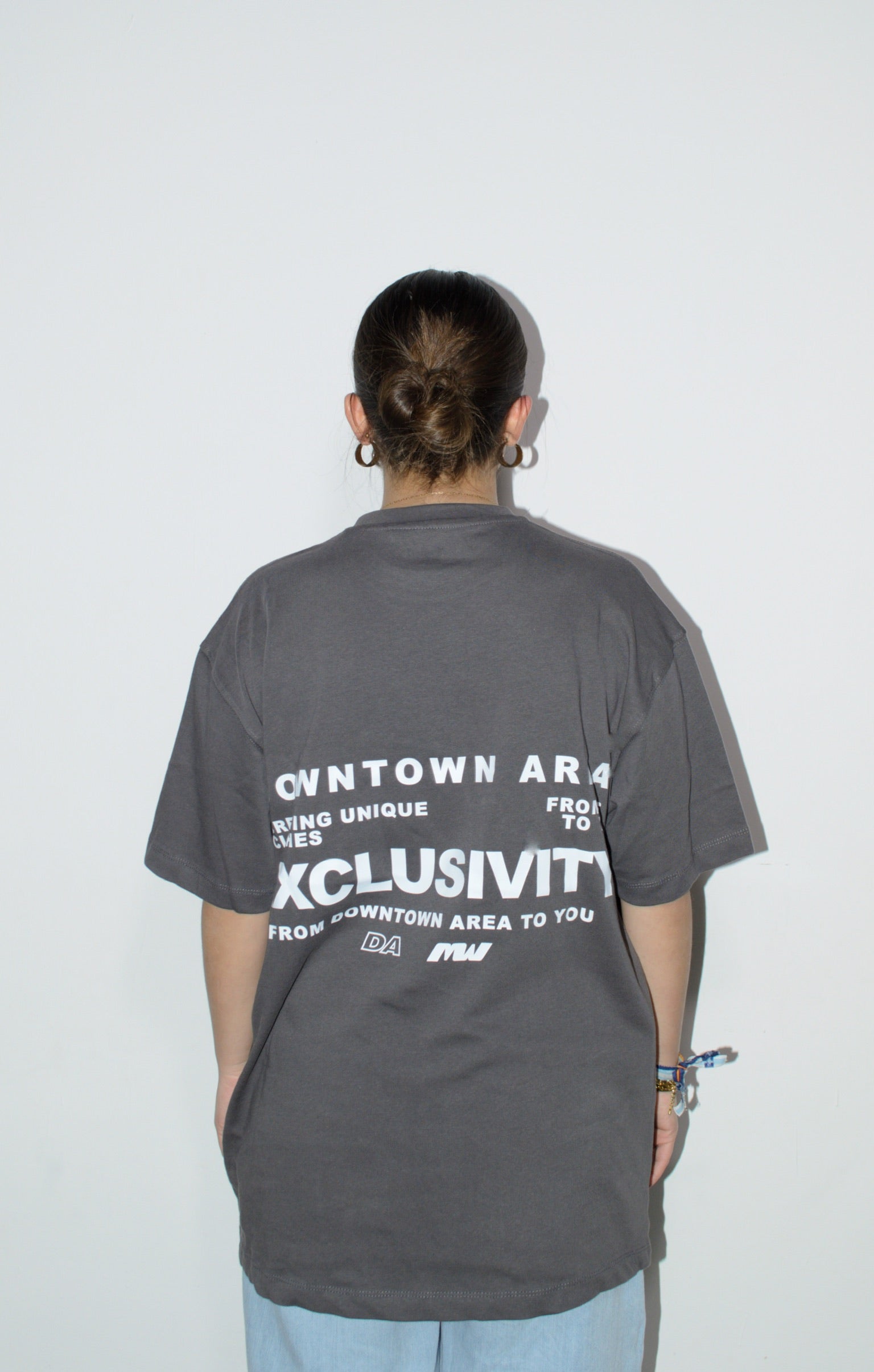 GREY "EXCLUSIVITY" T-SHIRT