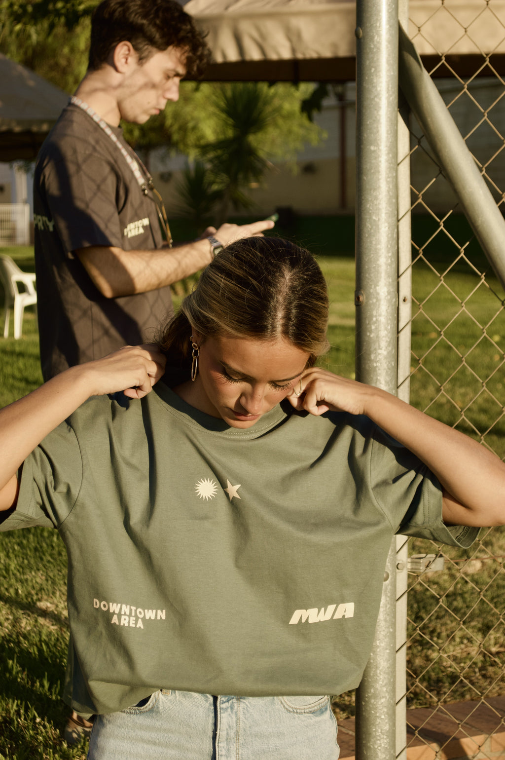 GREEN "BEACH AND PARTY" T-SHIRT