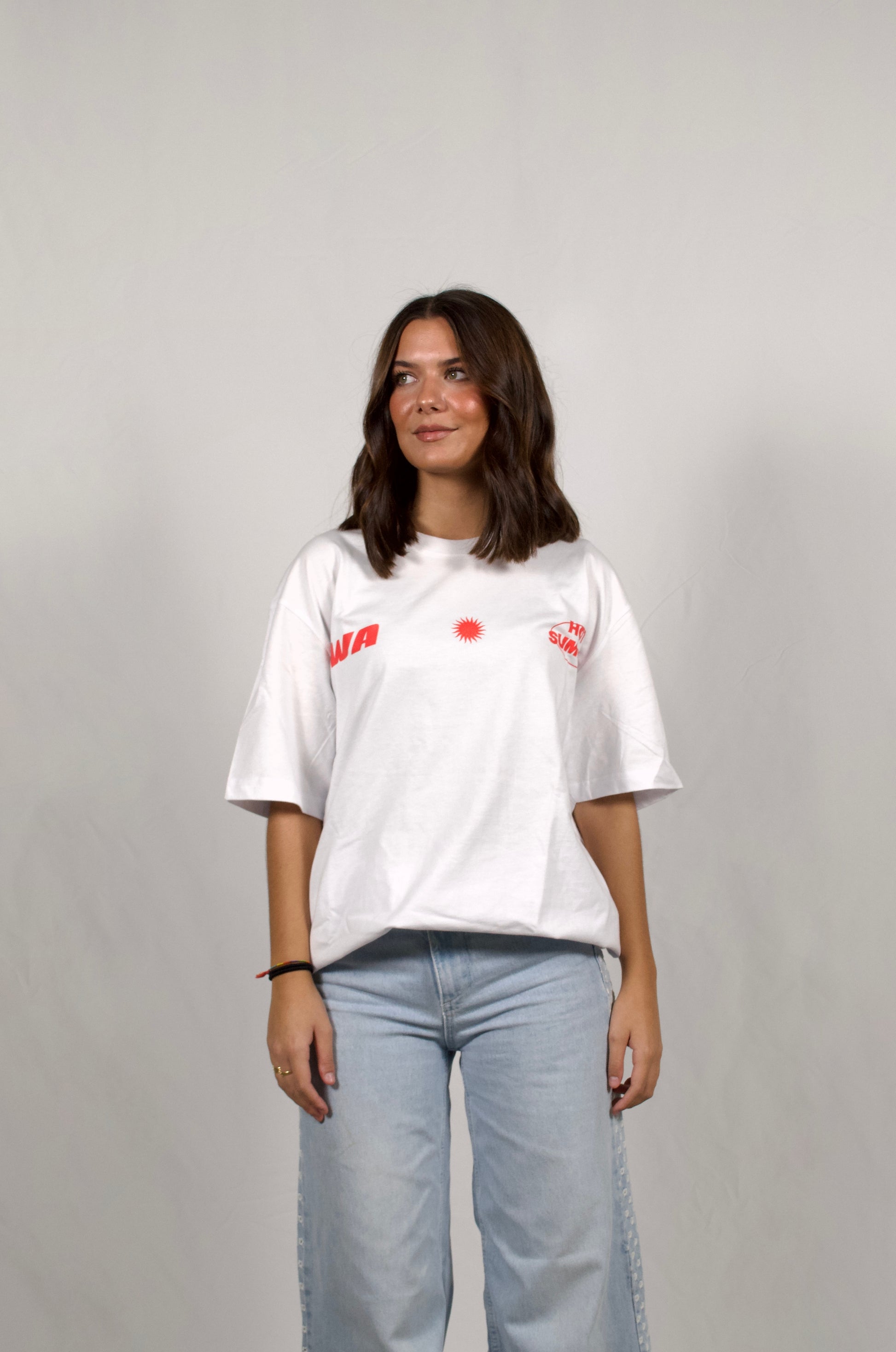 WHITE "HOT SUMMER" T-SHIRT