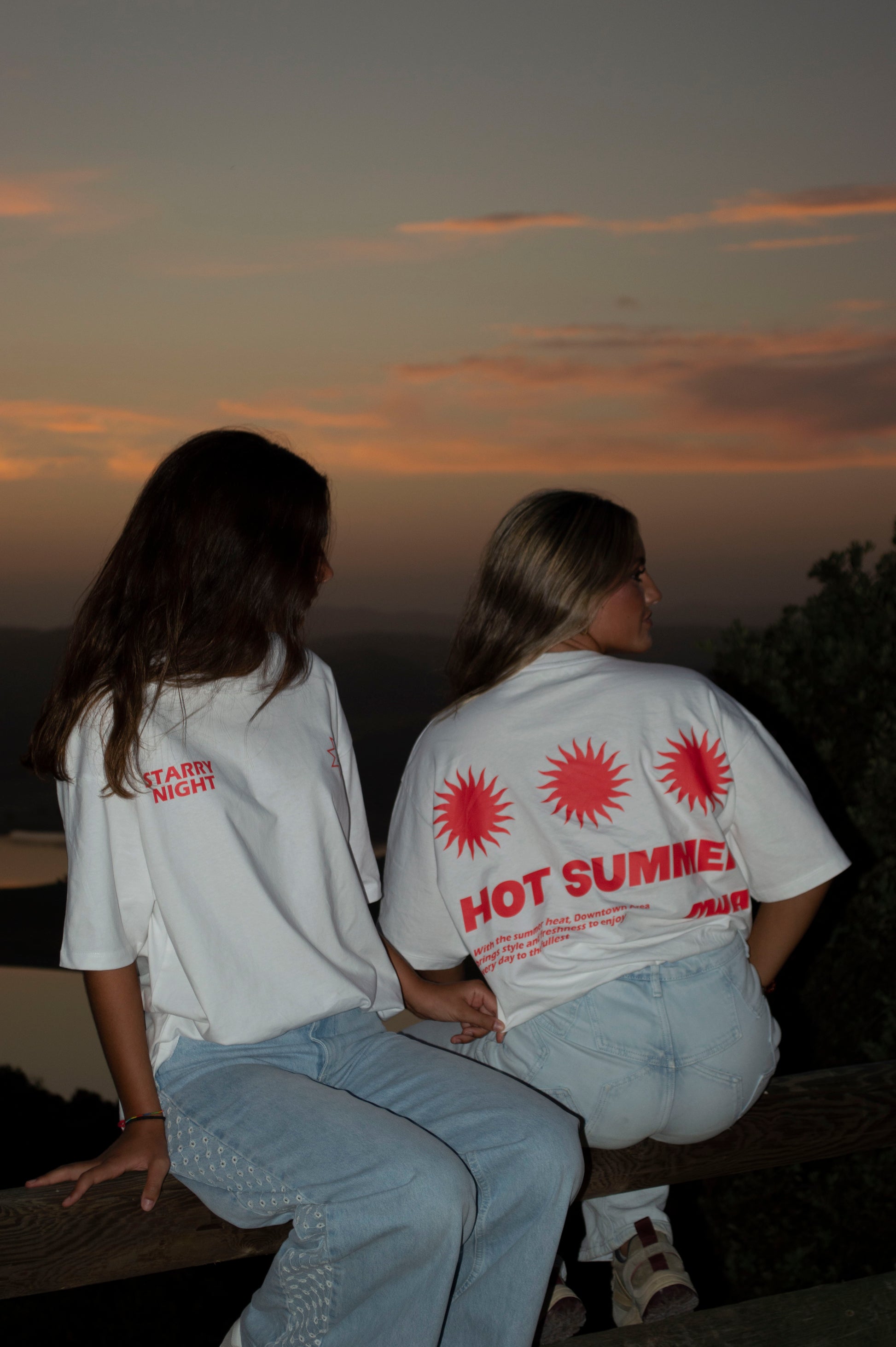 WHITE "HOT SUMMER" T-SHIRT