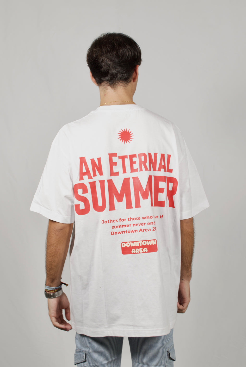 WHITE "AN ETERNAL SUMMER" T-SHIRT